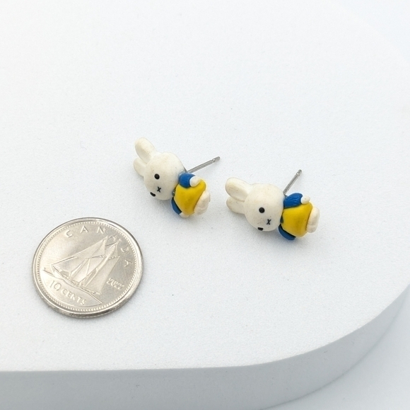 Adorable Miffy bunny cartoon small stud earrings - Picture 3 of 4